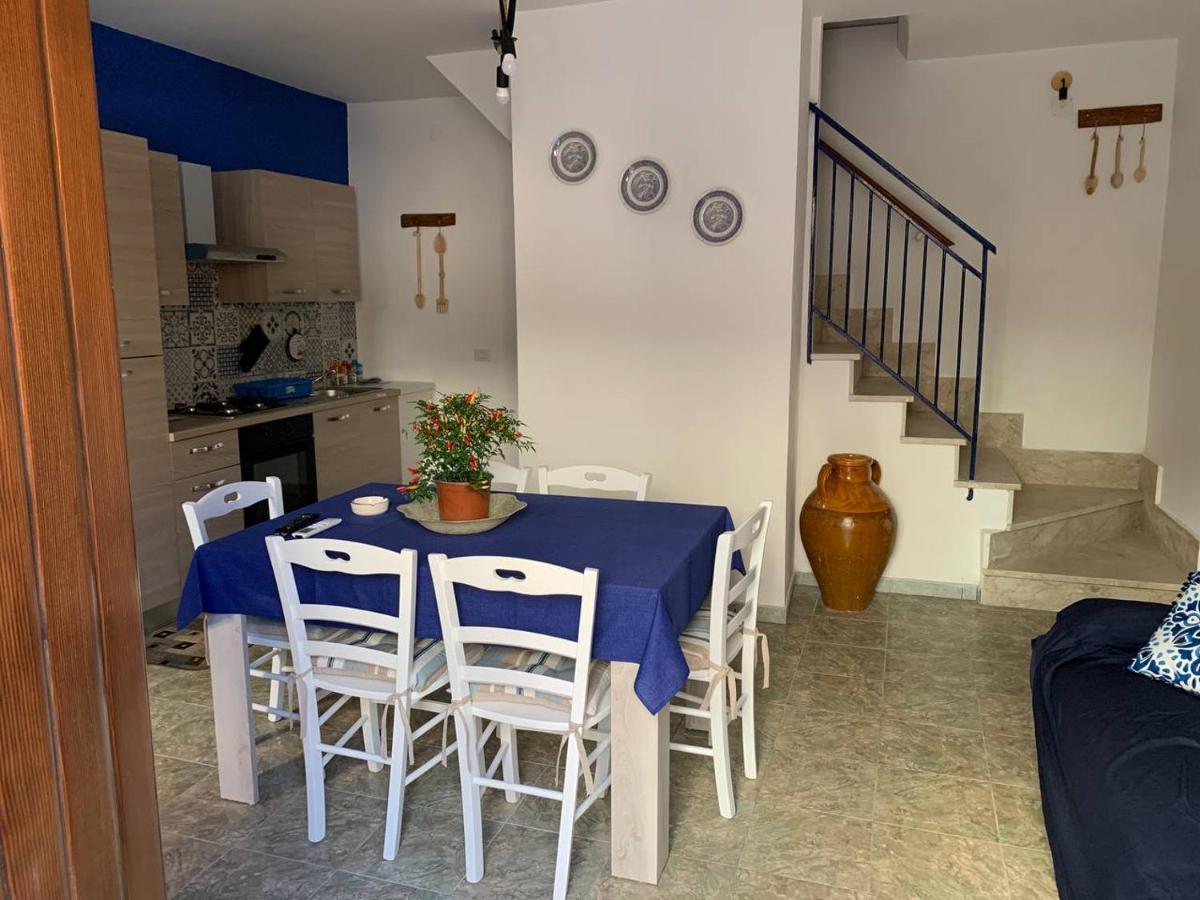 A Rizzilla Guest House Nicotera Exterior photo